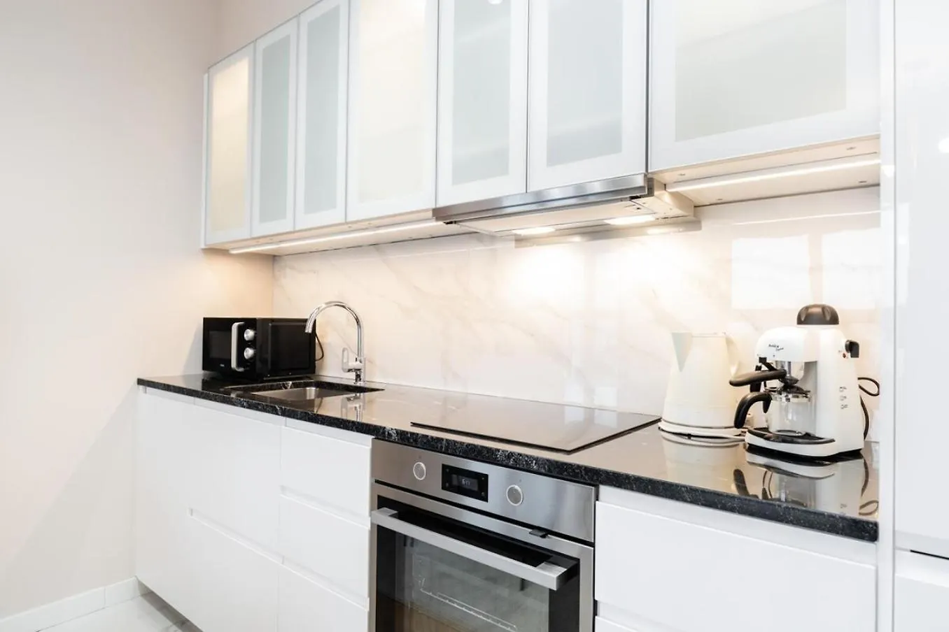 Superb Place To Live Mokotow 8Th Floor Suite Warsaw 0*,